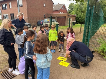 Bild "Schulleben_Projekte_Fuesse_5.JPG"