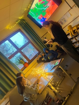 Bild "Schulleben_Projekte_vorlesetag_9.JPG"