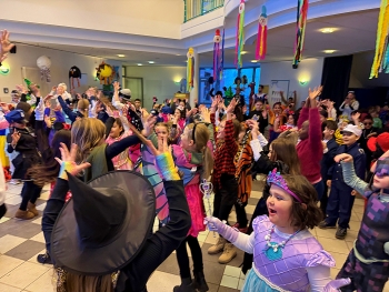 Bild "schulleben_feste_karneval25_7.JPG"